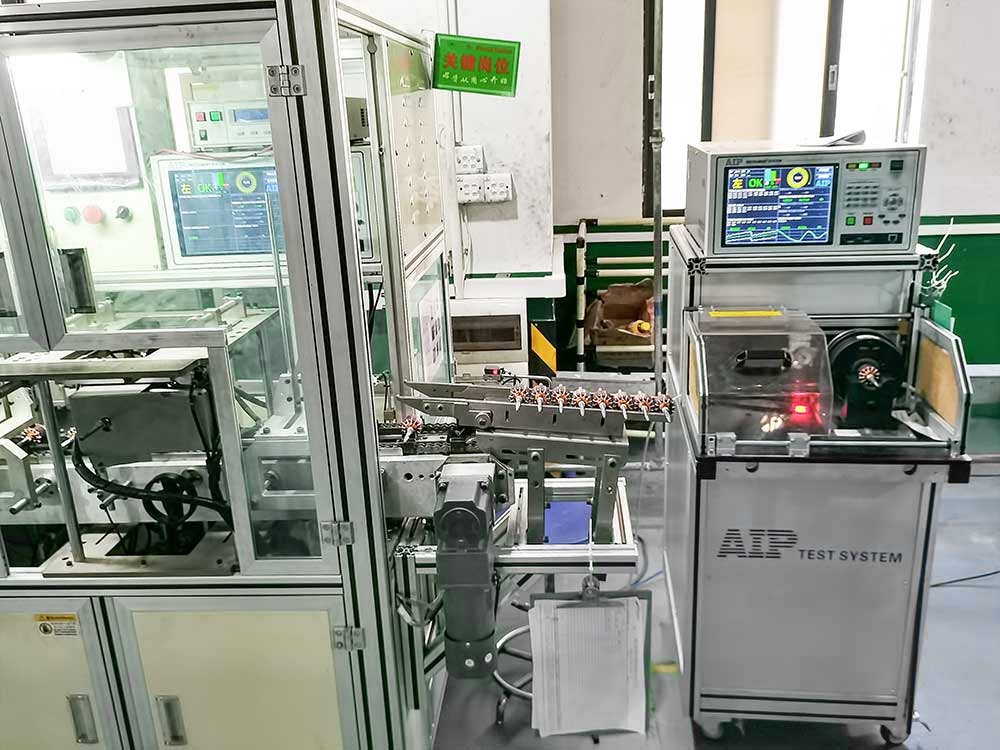 电枢转子检测设备应用现场—艾普智能.jpg 电枢转子检测设备应用现场—艾普智能.jpg