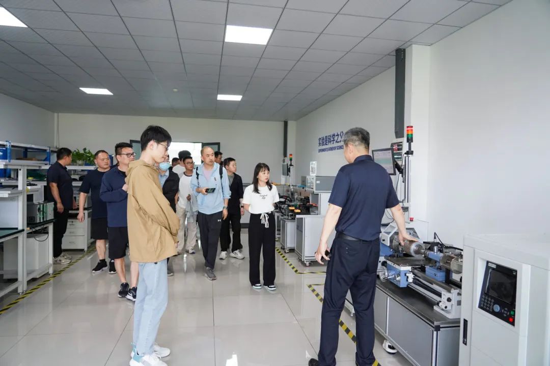 知识培训驱动行业共赢发展，艾普积极探索客户价值创造模式