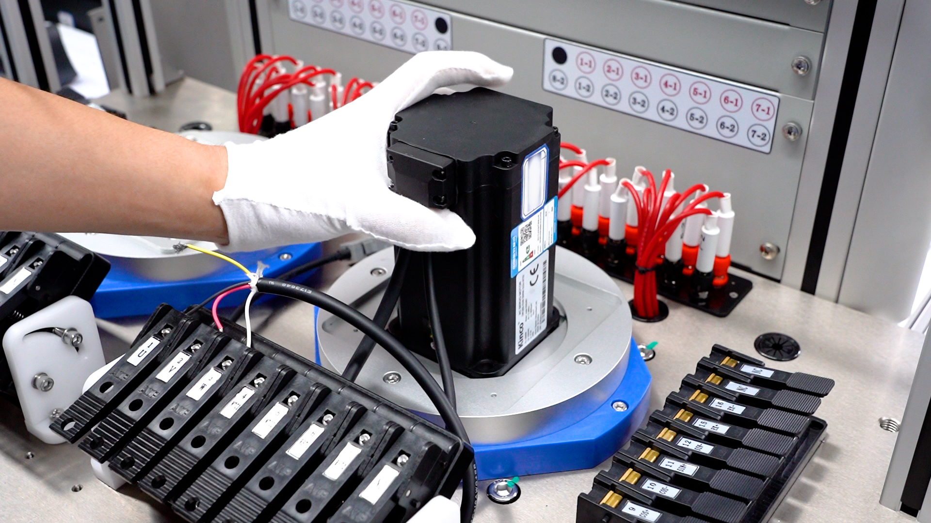 伺服电机测试系统应用现场—AIP艾普